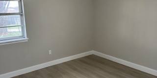 East side! Updated! Granite counter tops! Hard surface flooring throughout! Gallery 26