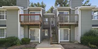 NICELY UPDATED 1 BEDROOM 1 BATHROOM CONDO IN EXCELLENT LOCATION!! Gallery 1