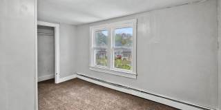 109 1/2 Penn Street Gallery 10