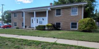 220 E Frank St Gallery 1