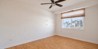 680 N GREEN Street Gallery 12