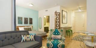 2902 Manor Road Gallery 6