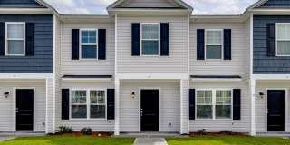 3 Bed 2.5 Bath MODERN TOWNHOMES Conveniently located near I-95 Gallery 1