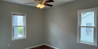 2 Bedroom, 1 Bath Townhome in trendy Lawrenceville. Convenient! Gallery 11