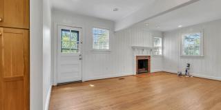 Beautifully maintained and move-in ready 4BR home with a basement Gallery 42