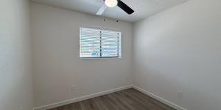 2 Bed 1 Bath Remodeled Unit in North Phoenix Gallery 8