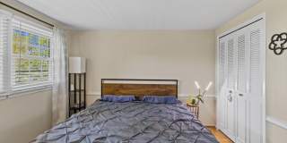 1435 CROFTON Parkway Gallery 22