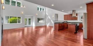 Bellevue Custom Built Home Gallery 10