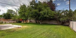 University Area Home - 4 Bed - 3 Bath Gallery 16