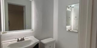 13952 Moorpark St. Gallery 16
