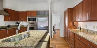 1930 Wildwood Place NE Gallery 8