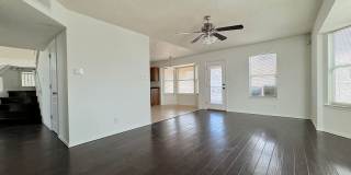 West El Paso 3bed 2.5bbath refrig A/C Home Gallery 9