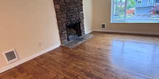 Beautifully Updated 4-Bedroom Home in Desirable Northeast Tacoma Beautifully Updated 4-Bedroom Home in Desirable Northeast Tacoma Gallery 28