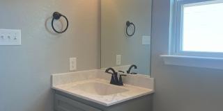 4 BEDROOM,  3 BATH Gallery 17
