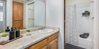 Summer Village Apartments Gallery 4