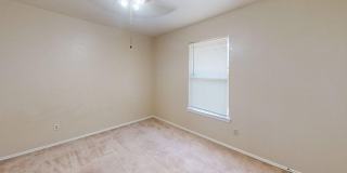 4 Bedroom 2 Bath - Convenient Location Gallery 11