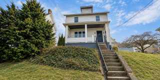 Coraopolis 3 Bedroom, 2 Bath House with Detached Garage Gallery 1
