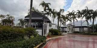 9731 Fontainebleau Blvd Gallery 19