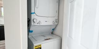 1088 E Broadway Gallery 14