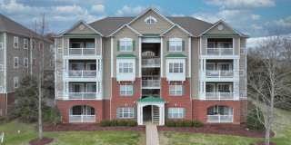 **PRISTINE GARDEN-LEVEL CONDO ON THE FIRST LEVEL NEAR PAVILION AND COMMUNITY GREEN SPACE** Gallery 4
