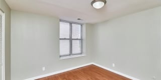 5500 Pershing Avenue Gallery 25