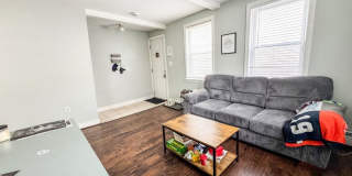 123 Willow St Gallery 3
