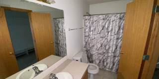 Stunning 4 bedroom Home! Gallery 10