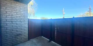 Desert Atrium - Studios, 1 Bedrooms and 2 Bedrooms in Great Location! Community Pool! Gallery 21
