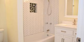 Beautiful 4-Bedroom Lakewood Home with Spacious Yard Near JBLM Gallery 15