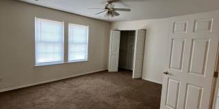 Cute 2bd/1bath Gallery 1