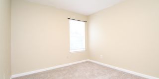 601 N 61st Ave unit: D Gallery 7