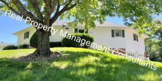 Liberty home with 3rd Non-conforming Bedroom for rent! Gallery 1