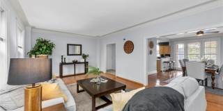 5510 Waterman Boulevard Gallery 11