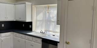 Very nice 3 bed + office, in Berkley Addition in west Norman! Gallery 7