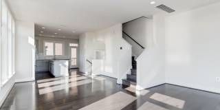 8051 TRIBECA Street Gallery 12