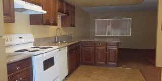 2 Bedroom 1 Bath Upstairs Unit - Move in Ready Gallery 13