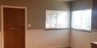Newly Updated 2 Bedroom Unit in the heart of Roseville! Gallery 10