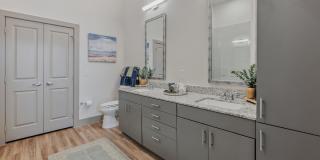 Hudson Oaks - Active Senior Living 62+ Community Gallery 8