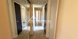 Spacious Elk Grove 3bd/2ba Triplex with Backyard Gallery 8