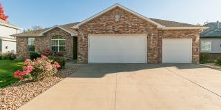 Wonderful ranch style brick home! Gallery 1