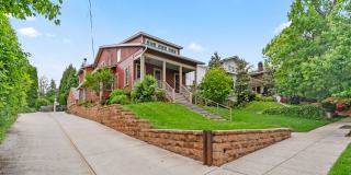 Spacious Kent Home | 6 Bed | 4 Bath | 4,000 Sf | Front Porch + Backyard | Detached 4-Car Garage Gallery 46