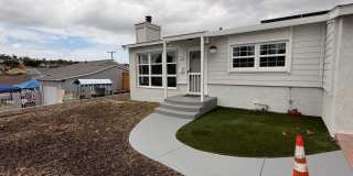 Bright and charming 2 Bedroom / 1 Bathroom home with tons of natural light and plenty of outdoor space! Gallery 1