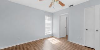 Charming 2-Bedroom Townhome – $1,400/mo Gallery 11