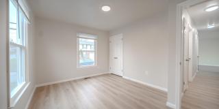 11209 CAROLINE Avenue Gallery 17