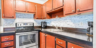 1801 BEDFORD LANE Gallery 6