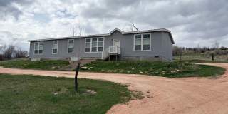 AMAZING 4 BEDROOM HOME NEAR BEAR LAKE IN PARIS, IDAHO! - Month to Month Lease Only Gallery 1