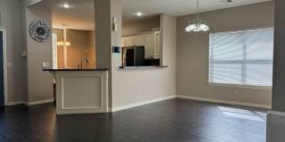 4413 NW Wolf Creek Blvd - HOT NEW LISTING! Gallery 4