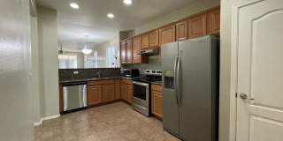 Attractive 3 bed, 2 bath home Gallery 29