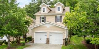 Four Bedroom Home in Sought After Neighborhood! Gallery 1
