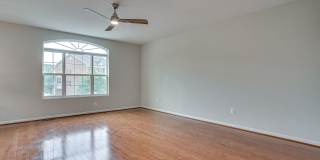 Lovely Townhome with 2 Car Garage Lovely Townhome with 2 Car Garage Gallery 7